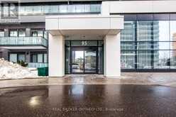 811 - 95 ONEIDA CRESCENT Richmond Hill