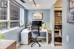 1005 - 71 SIMCOE STREET Toronto