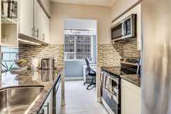 1005 - 71 SIMCOE STREET Toronto