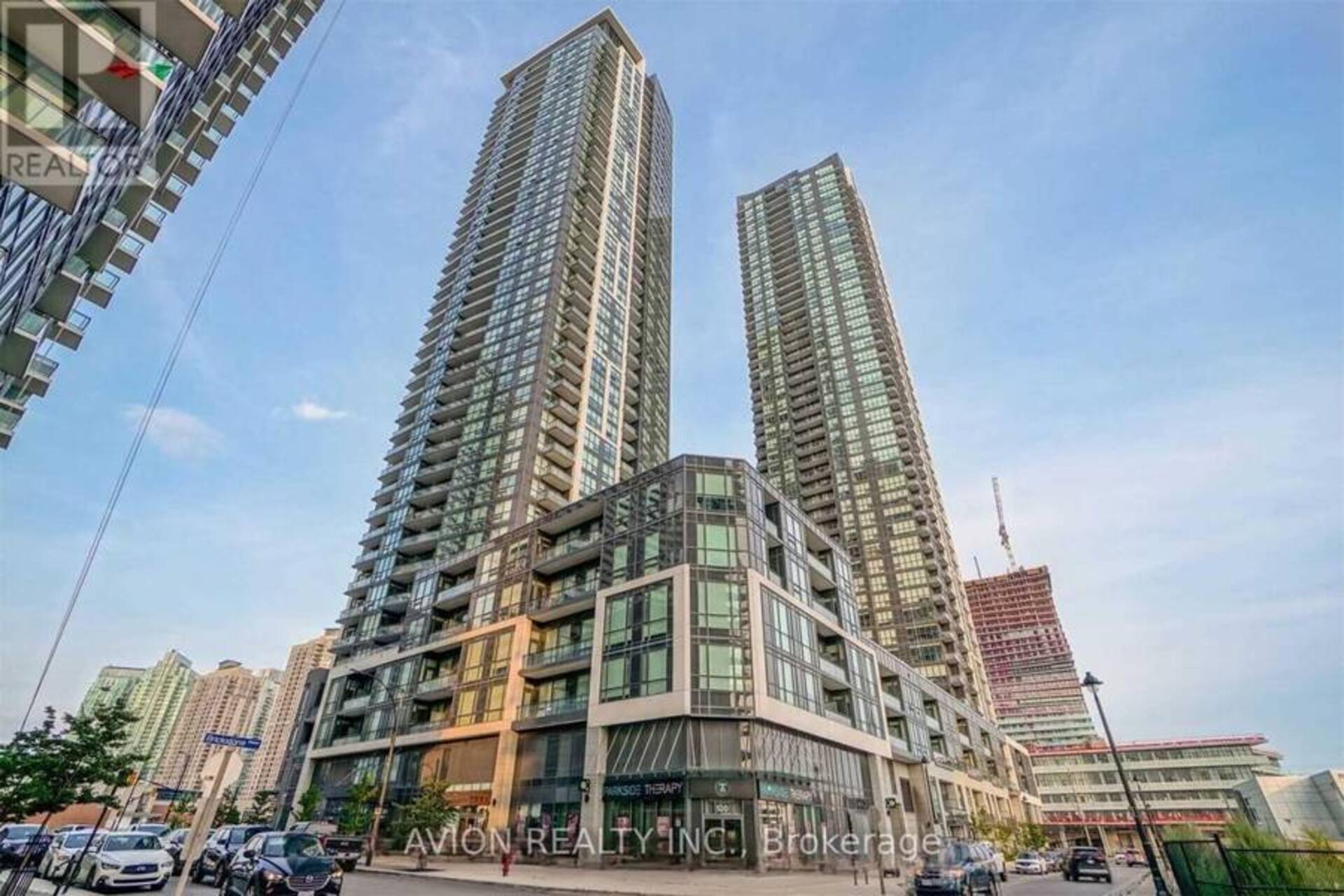 608 - 510 CURRAN PLACE Mississauga