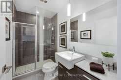 2602 - 770 BAY STREET Toronto