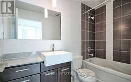 2602 - 770 BAY STREET Toronto