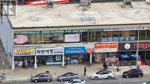 PH 24 - 25 GREENVIEW AVENUE Toronto