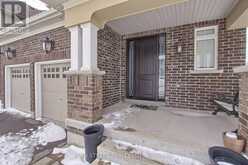 22 RIDGE GATE CRESCENT East Gwillimbury