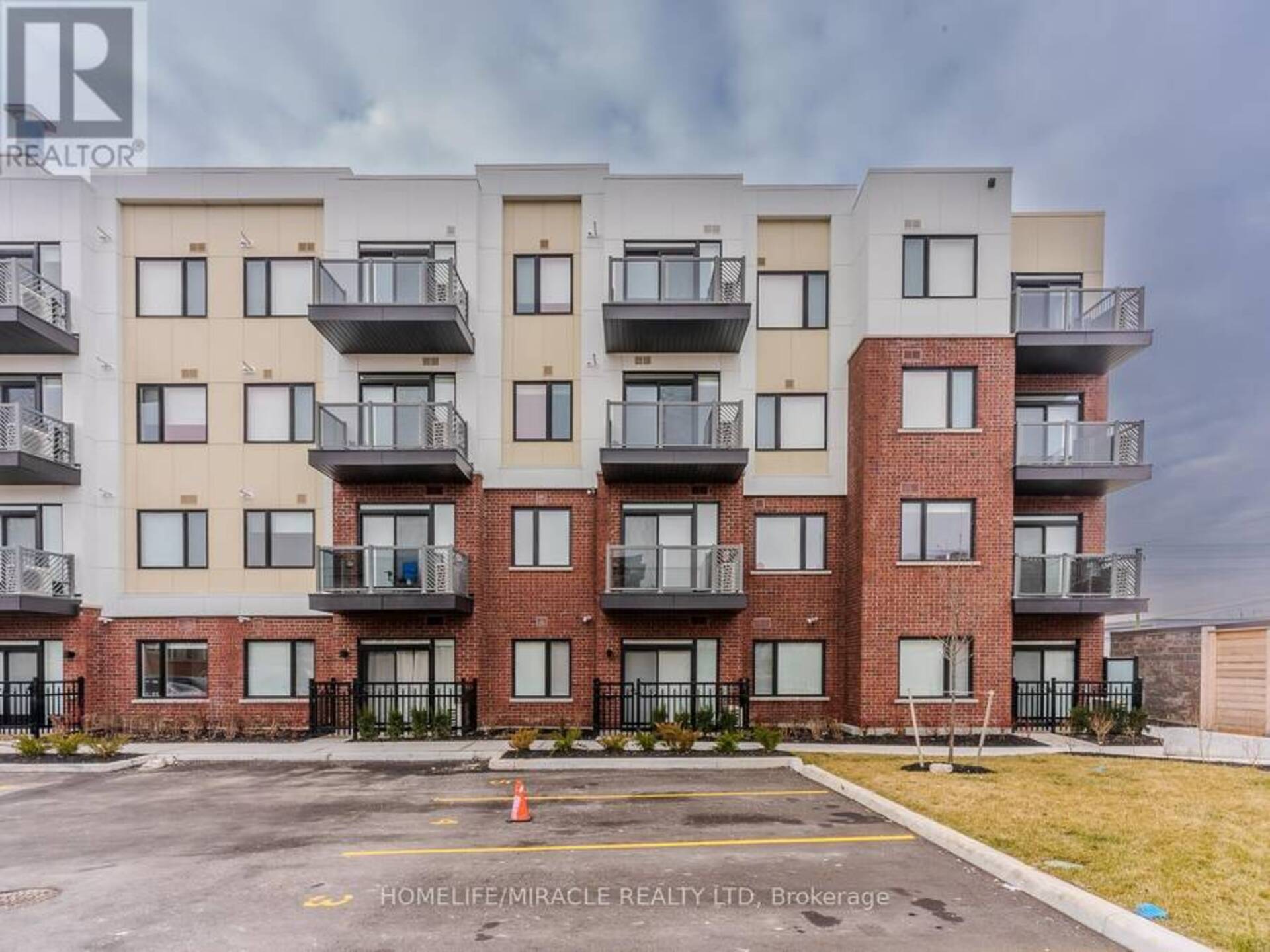 114 - 62 SKY HARBOUR DRIVE Brampton