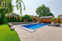 7 SUGARPLUM COURT Hamilton