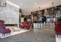 624 - 405 DUNDAS STREET W Oakville