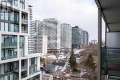 1136 - 8 HILLSDALE AVENUE E Toronto