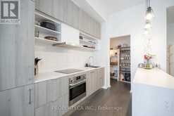 1136 - 8 HILLSDALE AVENUE E Toronto