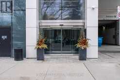 1136 - 8 HILLSDALE AVENUE E Toronto