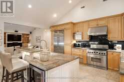 406 THE KINGSWAY Toronto