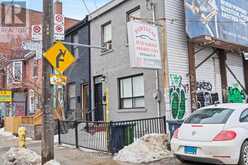 658 DUNDAS STREET W Toronto