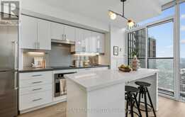 3701 - 426 UNIVERSITY AVENUE W Toronto