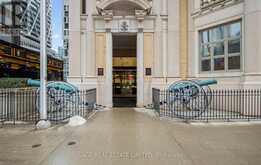 3701 - 426 UNIVERSITY AVENUE W Toronto