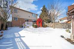 11 REDTAIL CRESCENT Hamilton