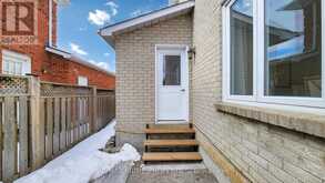 5 MARY ELIZABETH CRESCENT Markham