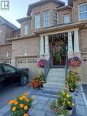 4 HOGAN MANOR DRIVE Brampton