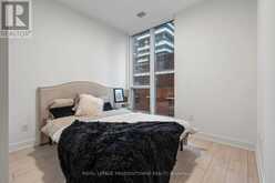 813 - 15 MERCER STREET Toronto