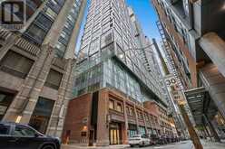 813 - 15 MERCER STREET Toronto