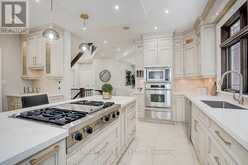 452 AVON CRESCENT Oakville