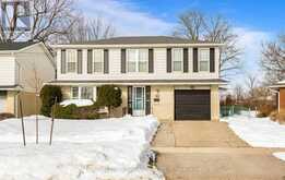 22 AIREDALE COURT Halton Hills