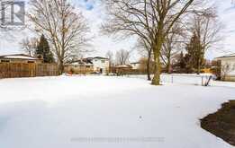 22 AIREDALE COURT Halton Hills