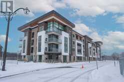 213 - 385 ARCTIC RED DRIVE Oshawa