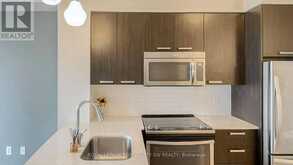 1001 - 30 ROEHAMPTON AVENUE Toronto