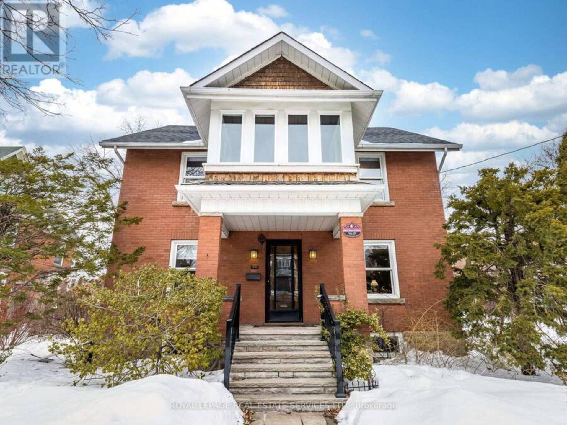 32 WELLINGTON STREET E Brampton