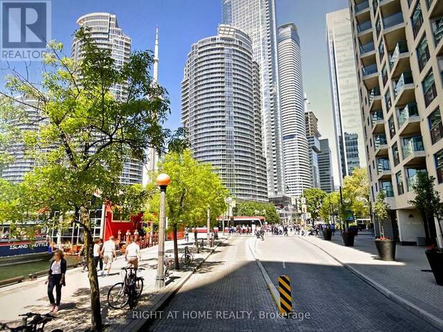 3312 - 99 HARBOUR SQUARE Toronto Ontario