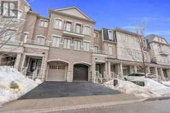 32 KAYAK HEIGHTS Brampton