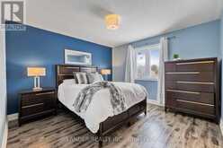 30 ROYAL CEDAR COURT East Gwillimbury