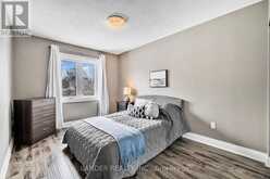 30 ROYAL CEDAR COURT East Gwillimbury