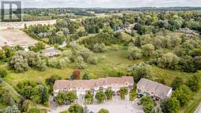 30 ROYAL CEDAR COURT East Gwillimbury