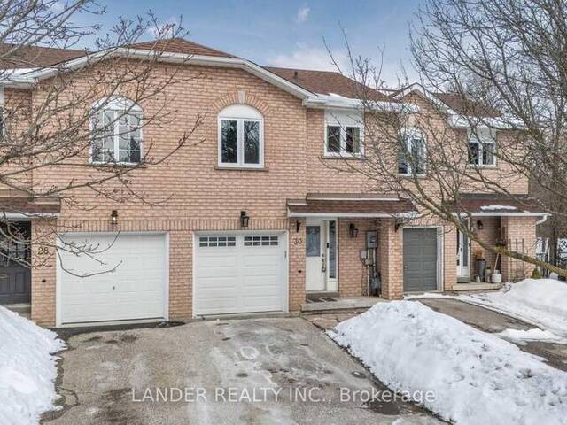 30 ROYAL CEDAR COURT East Gwillimbury Ontario