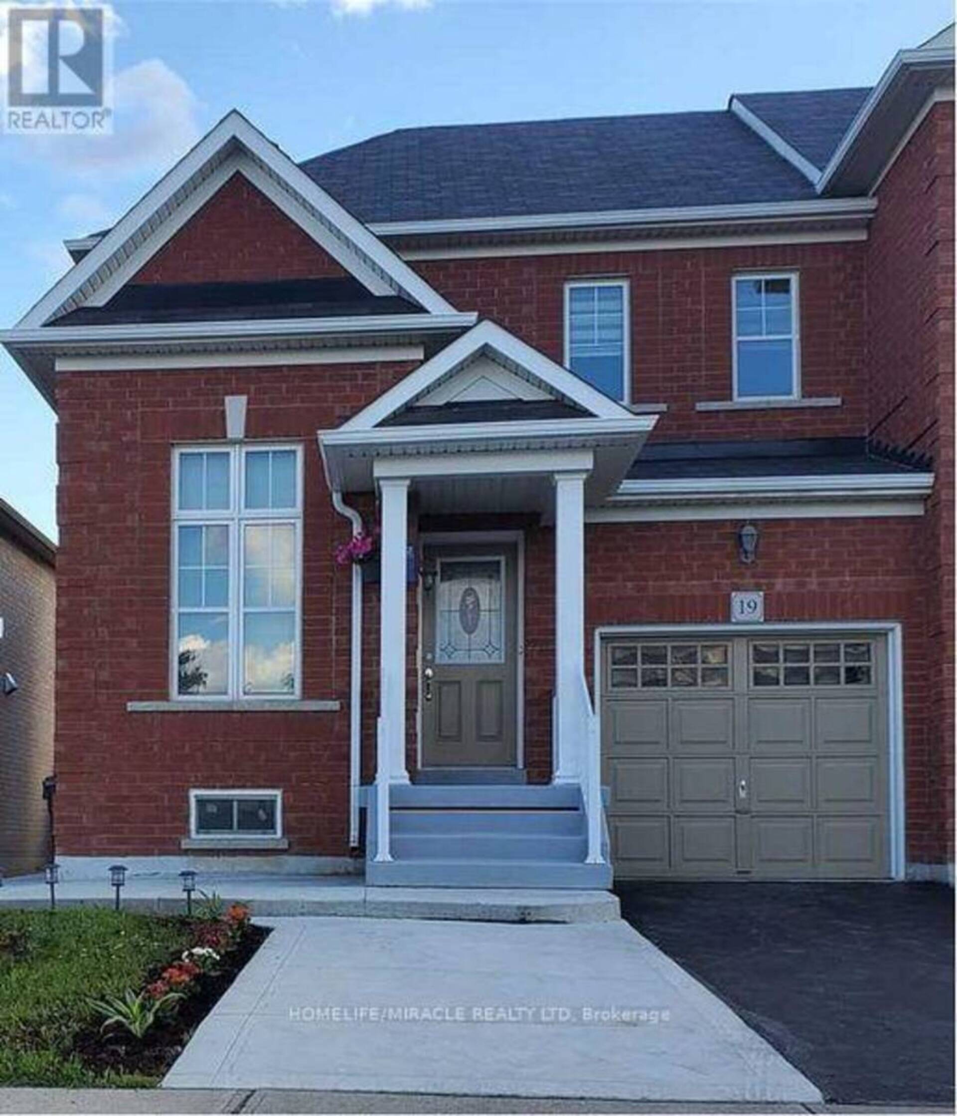 19 FAIRWOOD CIRCLE Brampton