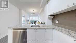 215 - 18 REAN DRIVE Toronto