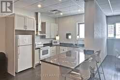 706 - 812 BURNHAMTHORPE ROAD Toronto