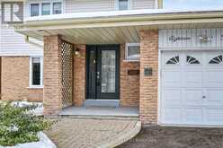 1813 BRONTE SQUARE Pickering