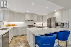 92 RIDGEVALE DRIVE Toronto