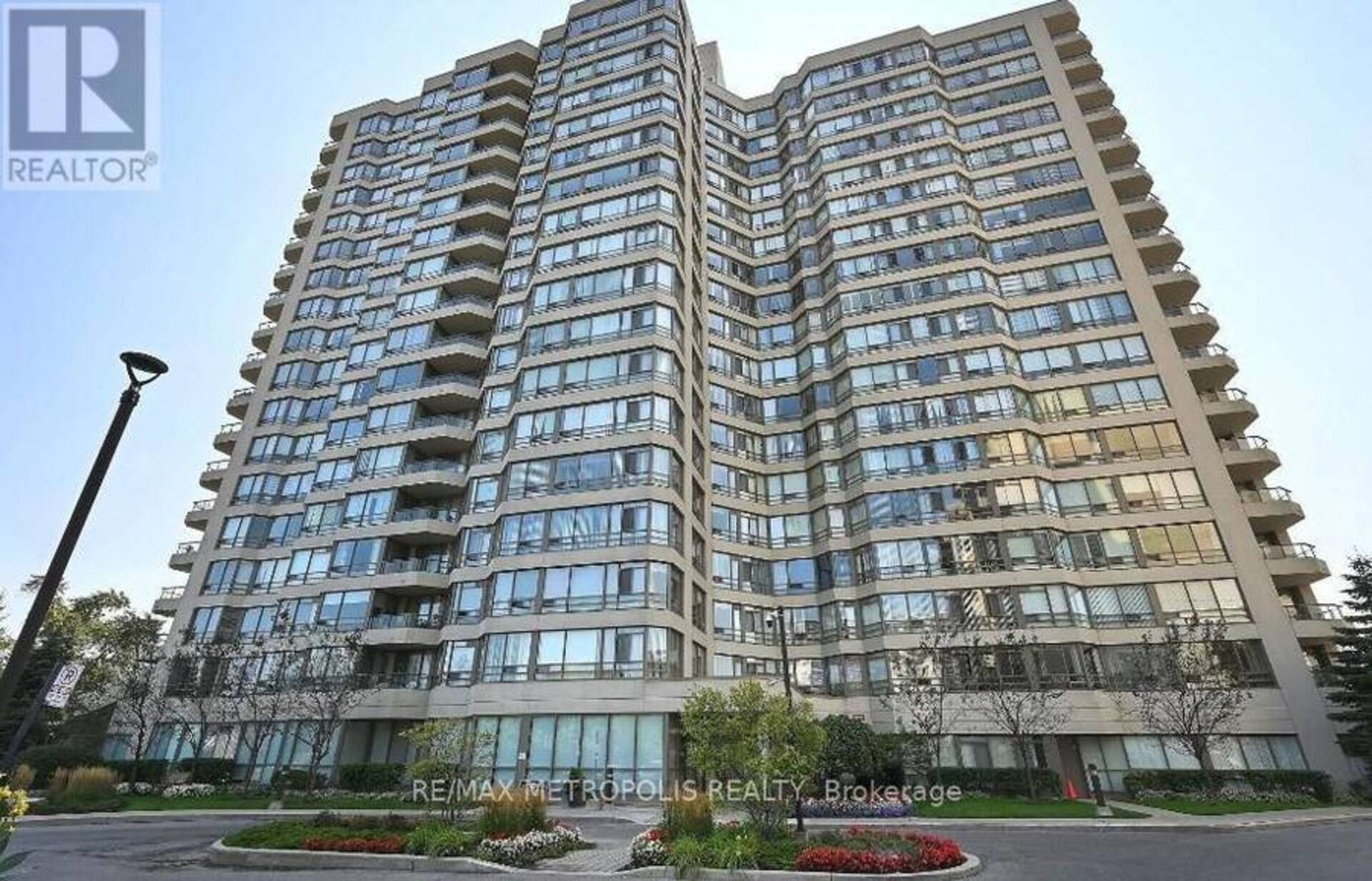 1609 - 75 KING STREET E Mississauga