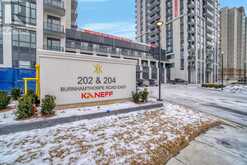 906 - 204 BURNHAMTHORPE ROAD E Mississauga