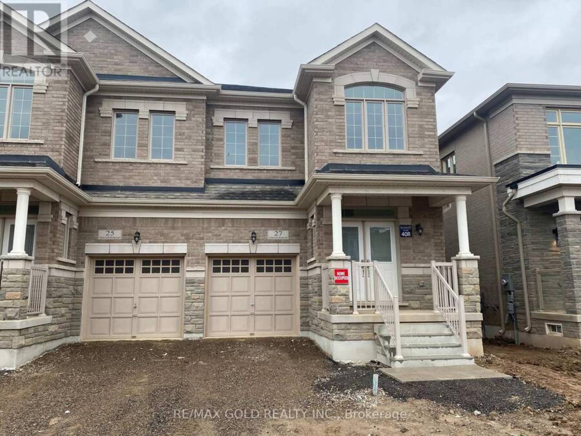 27 GREAT FALLS BOULEVARD Hamilton