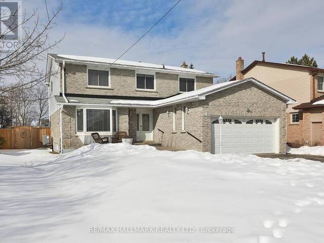 34 MANNING CRESCENT Newmarket Ontario