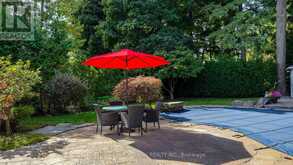 5 CRANLEIGH COURT Toronto