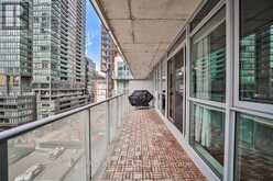 701 - 375 KING STREET W Toronto