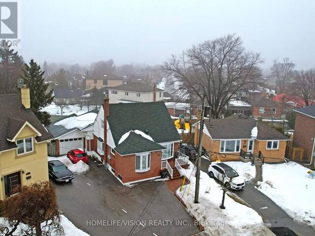 15 IVORDALE CRESCENT Toronto Ontario