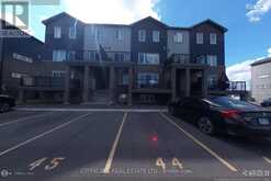 33 - 707-D AMBERWING PRIVATE Ottawa