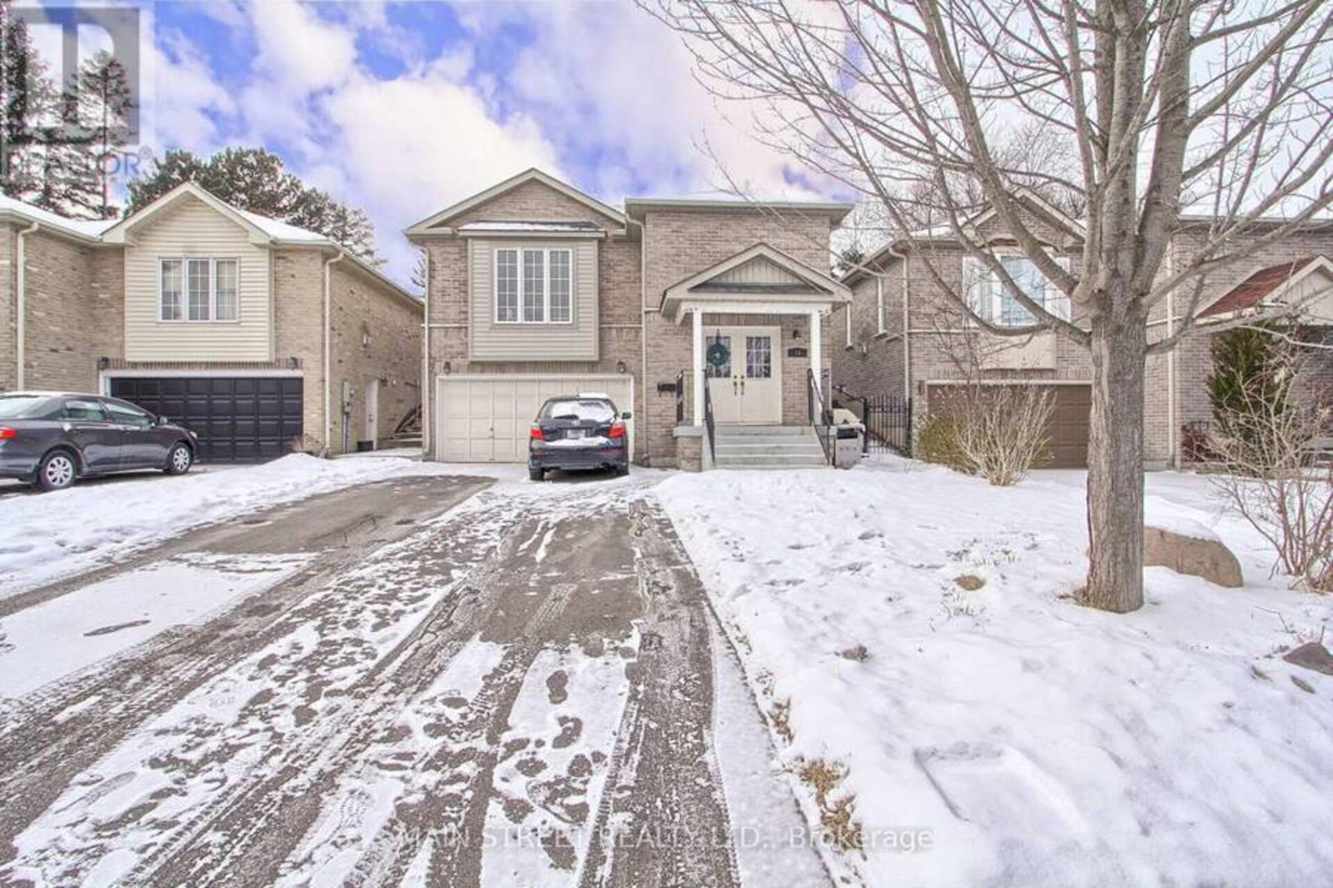 16 HILLVIEW DRIVE Newmarket