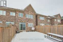 82 BEECHBOROUGH CRESCENT E East Gwillimbury